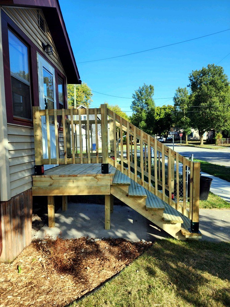 Entry stair detail